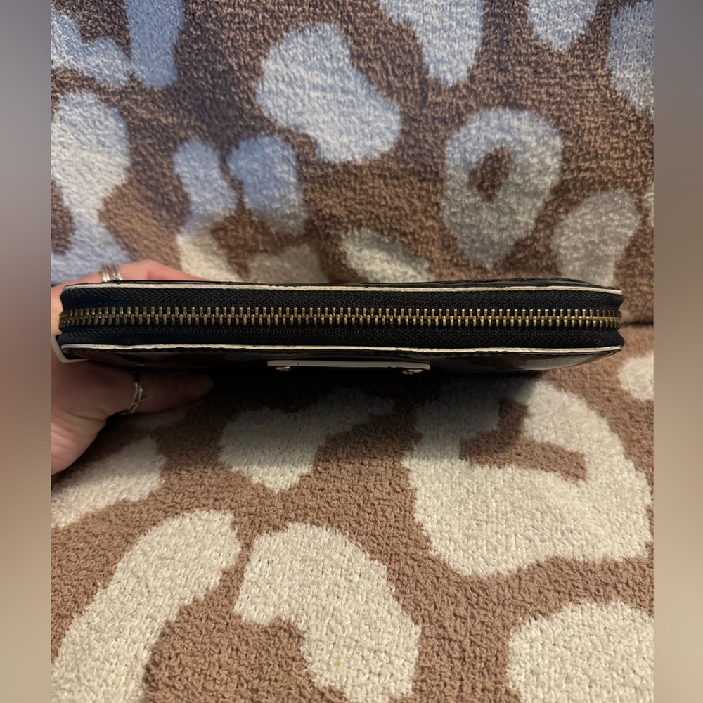 Kate Spade $13 - Picture 4 of 7